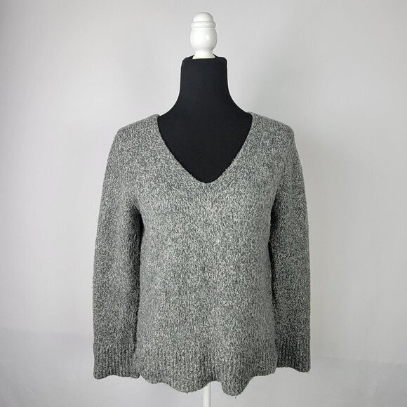 TAHARI Pullover Sweater Women's M Gray V-Neck Long Sleeve Stretch Acrylic Nylon - Picture 1 of 7